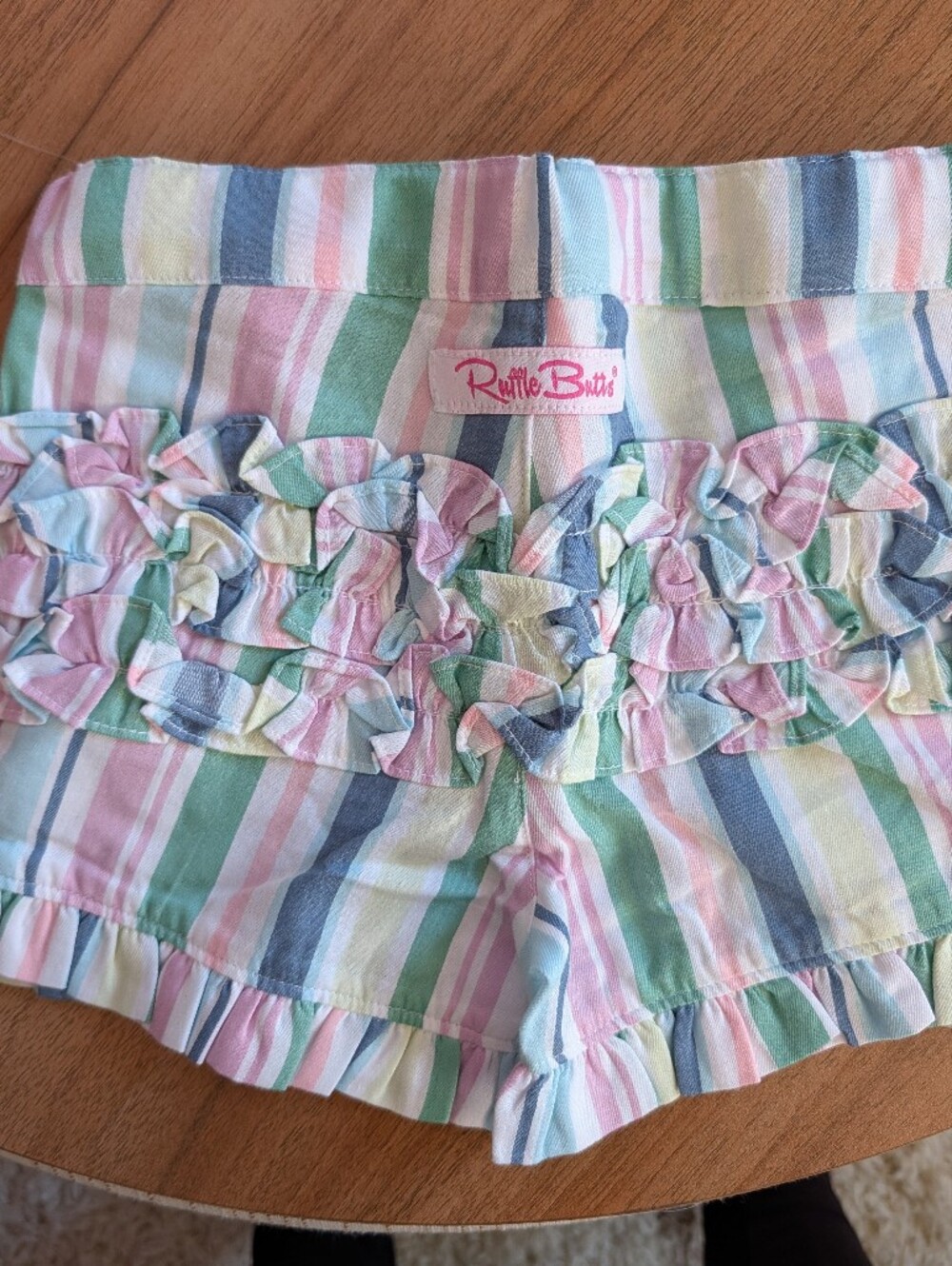 4t Ruffle Butts Shorts - Picture 3 of 3